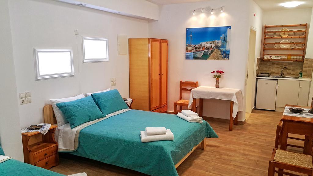 Augusta Studios & Apartments Náousa Rum bild