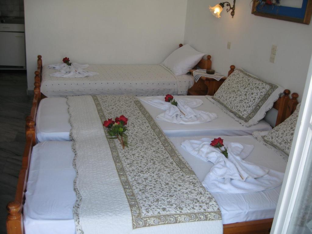 Augusta Studios & Apartments Náousa Rum bild
